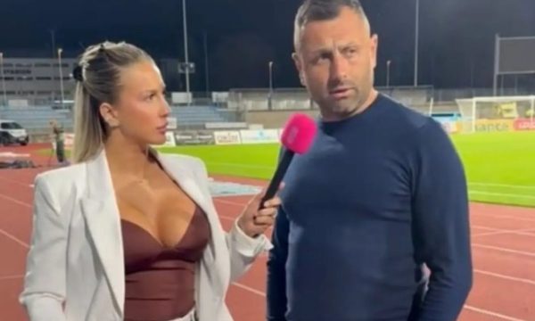 Chi è Sabina Jaksova, la reporter ceca che ha mandato il web (e un allenatore) in tilt con un’intervista – VIDEO
